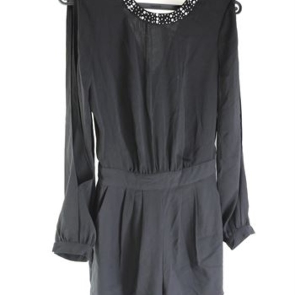 Guess - Beaded V-Back Romper - Picture 4 of 7